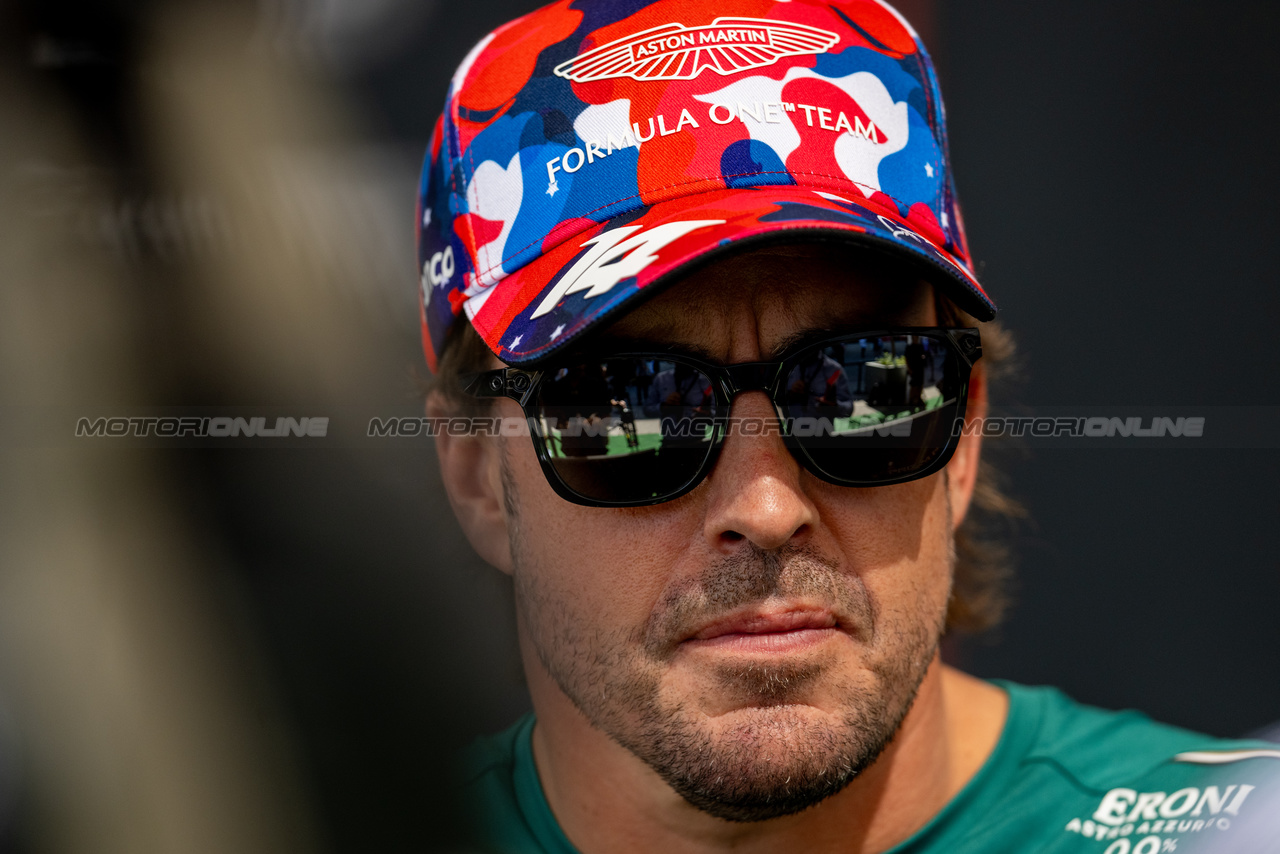 GP STATI UNITI, Fernando Alonso (ESP) Aston Martin F1 Team.

19.10.2023. Formula 1 World Championship, Rd 19, United States Grand Prix, Austin, Texas, USA, Preparation Day.

- www.xpbimages.com, EMail: requests@xpbimages.com © Copyright: Price / XPB Images