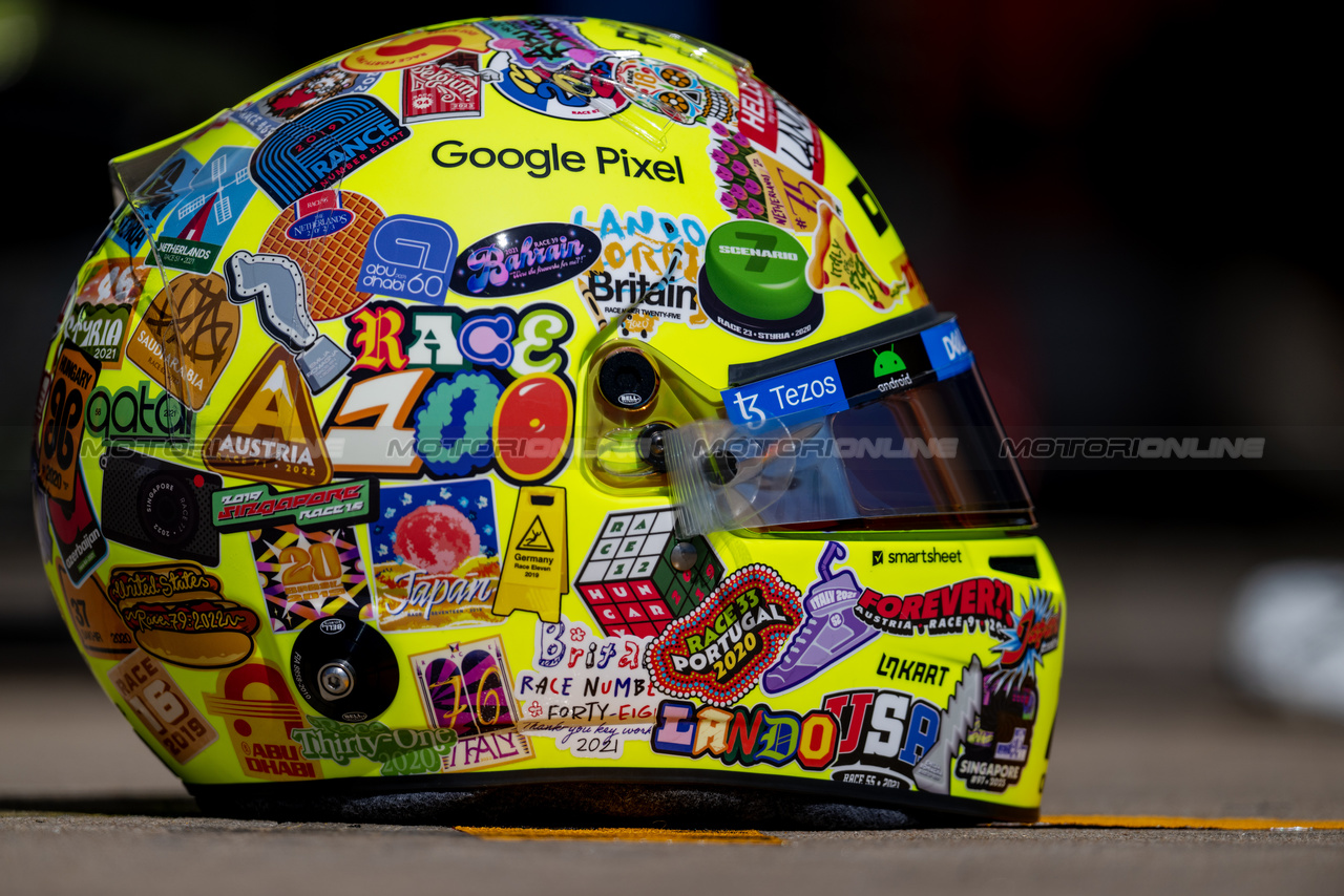 GP STATI UNITI, The helmet of Lando Norris (GBR) McLaren.

19.10.2023. Formula 1 World Championship, Rd 19, United States Grand Prix, Austin, Texas, USA, Preparation Day.

- www.xpbimages.com, EMail: requests@xpbimages.com © Copyright: Price / XPB Images