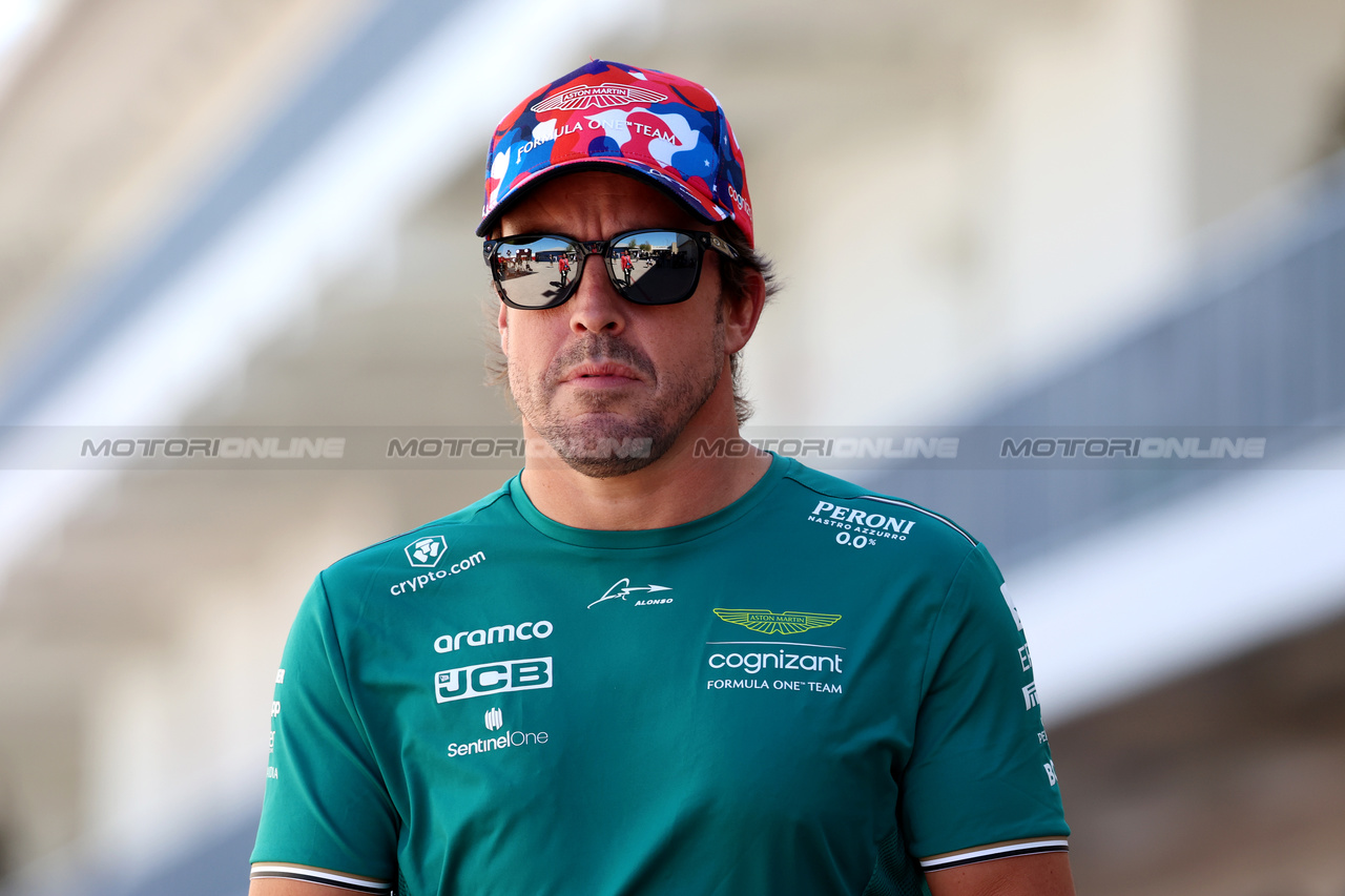 GP STATI UNITI, Fernando Alonso (ESP) Aston Martin F1 Team.

19.10.2023. Formula 1 World Championship, Rd 19, United States Grand Prix, Austin, Texas, USA, Preparation Day.

 - www.xpbimages.com, EMail: requests@xpbimages.com © Copyright: Rew / XPB Images