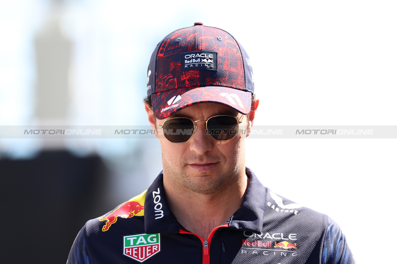 GP STATI UNITI, Sergio Perez (MEX) Red Bull Racing.

19.10.2023. Formula 1 World Championship, Rd 19, United States Grand Prix, Austin, Texas, USA, Preparation Day.

 - www.xpbimages.com, EMail: requests@xpbimages.com © Copyright: Rew / XPB Images
