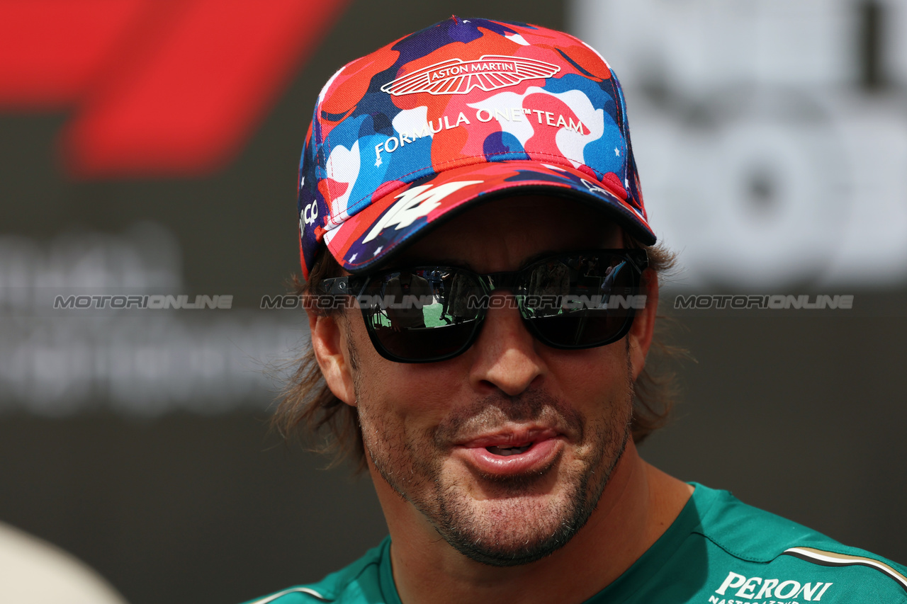 GP STATI UNITI, Fernando Alonso (ESP) Aston Martin F1 Team.

19.10.2023. Formula 1 World Championship, Rd 19, United States Grand Prix, Austin, Texas, USA, Preparation Day.

 - www.xpbimages.com, EMail: requests@xpbimages.com © Copyright: Rew / XPB Images