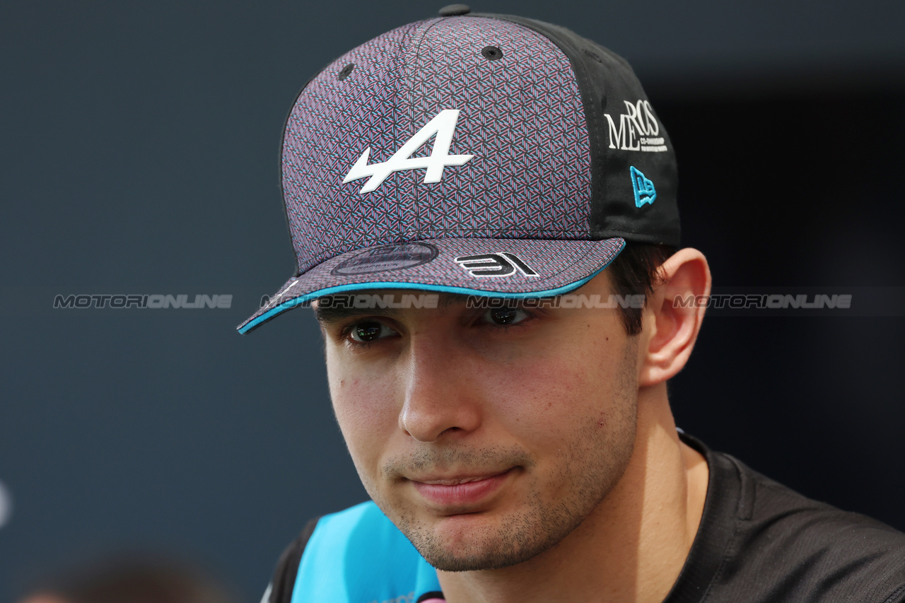 GP STATI UNITI, Esteban Ocon (FRA) Alpine F1 Team.

19.10.2023. Formula 1 World Championship, Rd 19, United States Grand Prix, Austin, Texas, USA, Preparation Day.

 - www.xpbimages.com, EMail: requests@xpbimages.com © Copyright: Rew / XPB Images