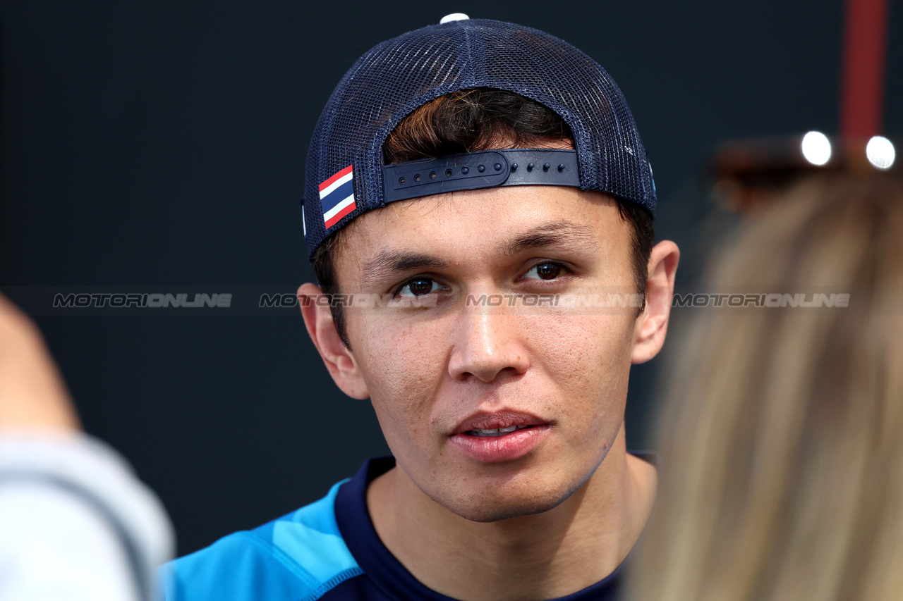 GP STATI UNITI, Alexander Albon (THA) Williams Racing.

19.10.2023. Formula 1 World Championship, Rd 19, United States Grand Prix, Austin, Texas, USA, Preparation Day.

 - www.xpbimages.com, EMail: requests@xpbimages.com © Copyright: Rew / XPB Images