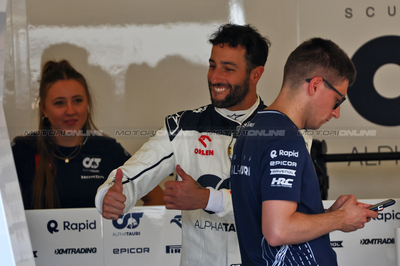 GP STATI UNITI, Daniel Ricciardo (AUS) AlphaTauri.

19.10.2023. Formula 1 World Championship, Rd 19, United States Grand Prix, Austin, Texas, USA, Preparation Day.

- www.xpbimages.com, EMail: requests@xpbimages.com © Copyright: Batchelor / XPB Images