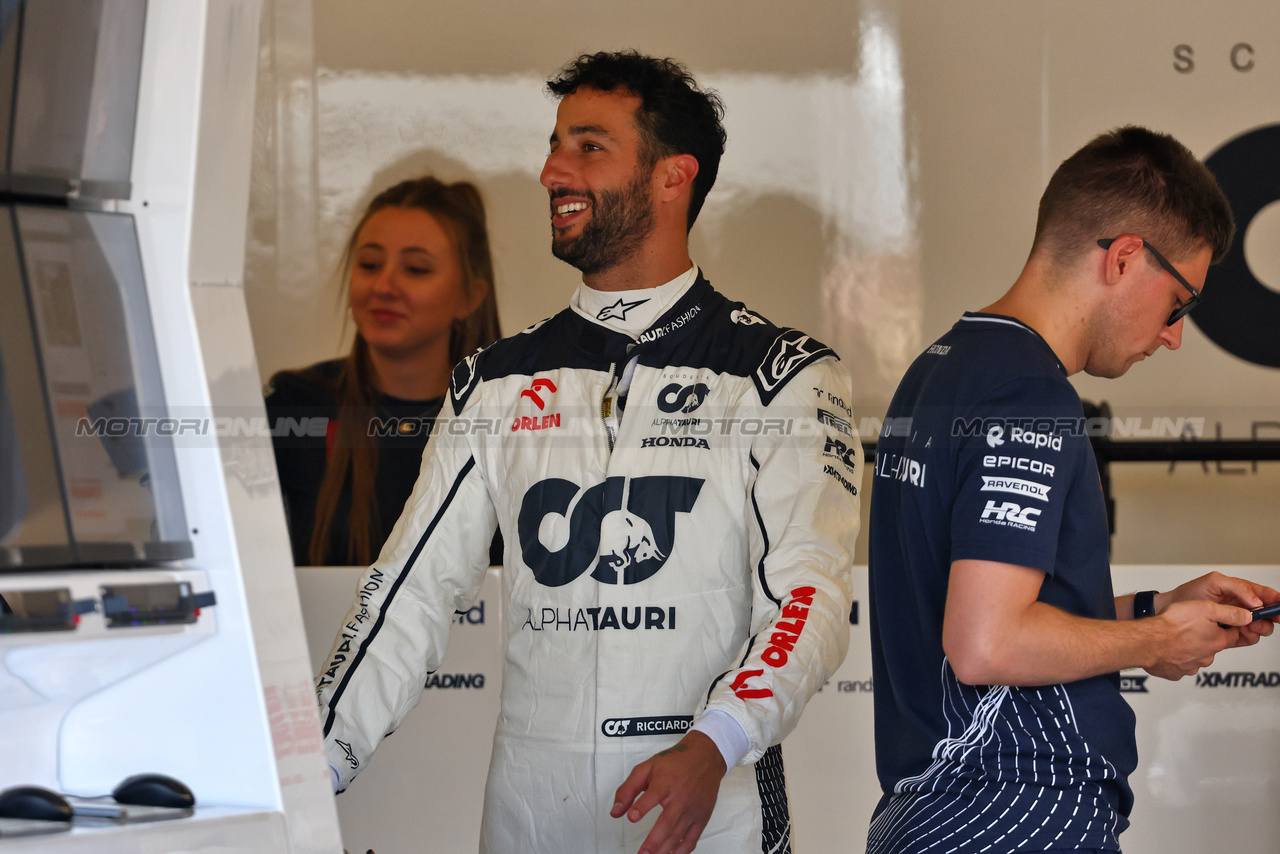 GP STATI UNITI, Daniel Ricciardo (AUS) AlphaTauri.

19.10.2023. Formula 1 World Championship, Rd 19, United States Grand Prix, Austin, Texas, USA, Preparation Day.

- www.xpbimages.com, EMail: requests@xpbimages.com © Copyright: Batchelor / XPB Images