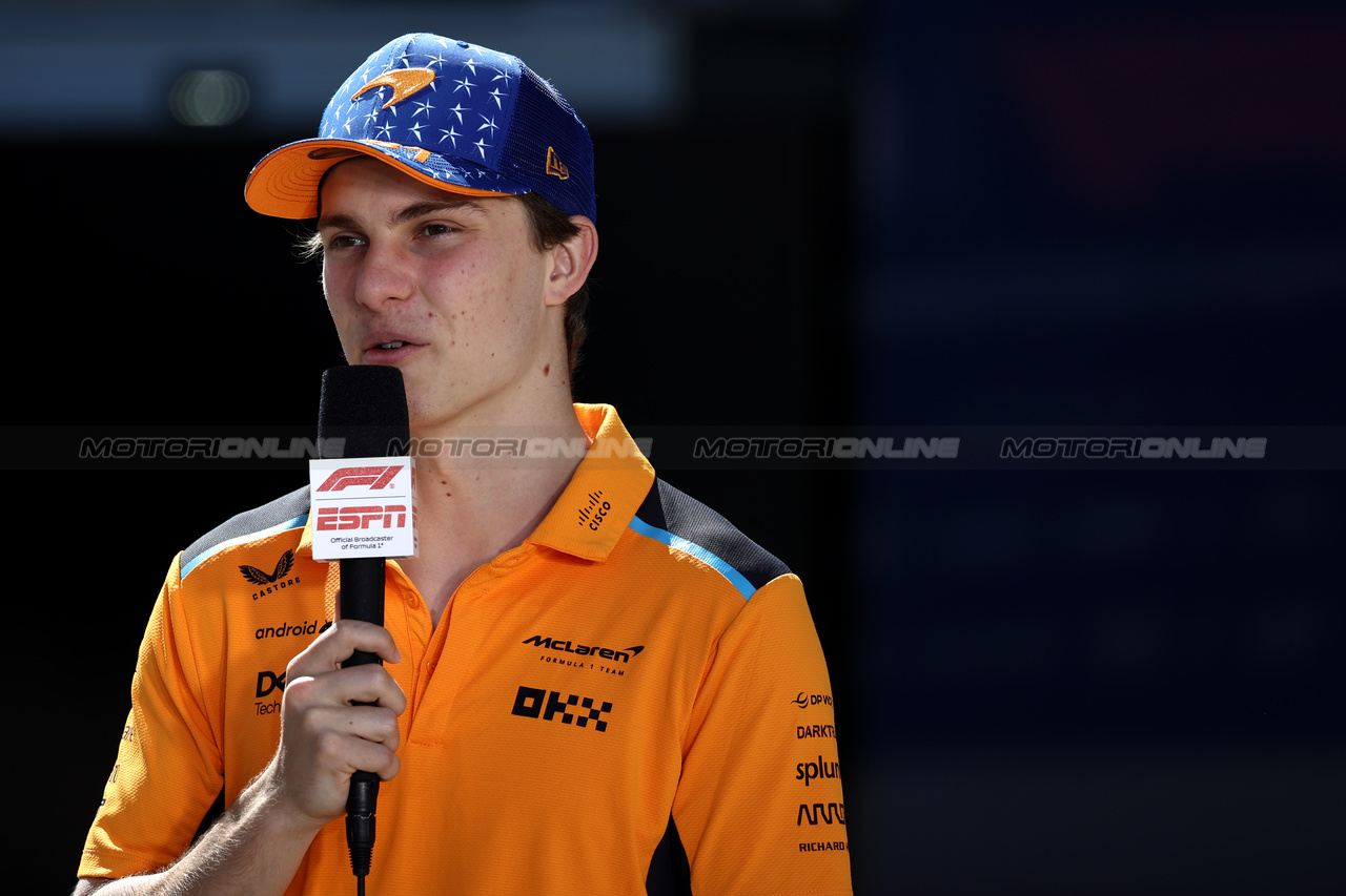 GP STATI UNITI, Oscar Piastri (AUS) McLaren.

19.10.2023. Formula 1 World Championship, Rd 19, United States Grand Prix, Austin, Texas, USA, Preparation Day.

- www.xpbimages.com, EMail: requests@xpbimages.com © Copyright: Moy / XPB Images