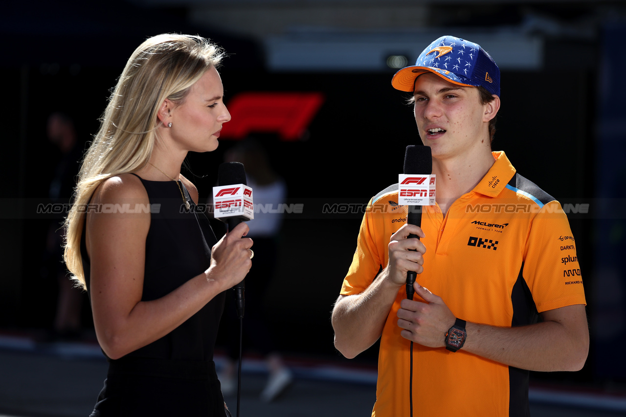 GP STATI UNITI, Oscar Piastri (AUS) McLaren.

19.10.2023. Formula 1 World Championship, Rd 19, United States Grand Prix, Austin, Texas, USA, Preparation Day.

- www.xpbimages.com, EMail: requests@xpbimages.com © Copyright: Moy / XPB Images