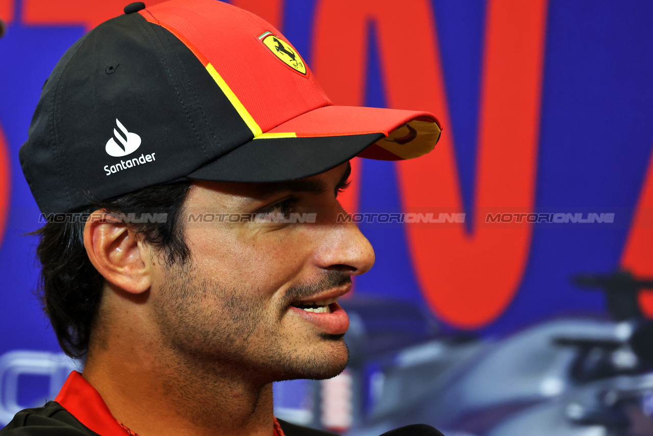 GP STATI UNITI, Carlos Sainz Jr (ESP) Ferrari in the FIA Press Conference.

19.10.2023. Formula 1 World Championship, Rd 19, United States Grand Prix, Austin, Texas, USA, Preparation Day.

- www.xpbimages.com, EMail: requests@xpbimages.com © Copyright: Bearne / XPB Images