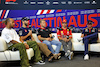 GP STATI UNITI, (L to R): Lewis Hamilton (GBR) Mercedes AMG F1; Daniel Ricciardo (AUS) AlphaTauri; Kevin Magnussen (DEN) Haas F1 Team; Charles Leclerc (MON) Ferrari; e Max Verstappen (NLD) Red Bull Racing, in the FIA Press Conference.
19.10.2023. Formula 1 World Championship, Rd 19, United States Grand Prix, Austin, Texas, USA, Preparation Day.
- www.xpbimages.com, EMail: requests@xpbimages.com © Copyright: Bearne / XPB Images