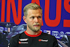 GP STATI UNITI, Kevin Magnussen (DEN) Haas F1 Team in the FIA Press Conference.
19.10.2023. Formula 1 World Championship, Rd 19, United States Grand Prix, Austin, Texas, USA, Preparation Day.
- www.xpbimages.com, EMail: requests@xpbimages.com © Copyright: Bearne / XPB Images