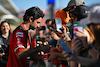 GP STATI UNITI, Carlos Sainz Jr (ESP) Ferrari with fans.
19.10.2023. Formula 1 World Championship, Rd 19, United States Grand Prix, Austin, Texas, USA, Preparation Day.
- www.xpbimages.com, EMail: requests@xpbimages.com © Copyright: Price / XPB Images