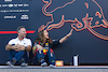 GP STATI UNITI, (L to R): Christian Horner (GBR) Red Bull Racing Team Principal with Drew Barrymore (USA) Actress.
19.10.2023. Formula 1 World Championship, Rd 19, United States Grand Prix, Austin, Texas, USA, Preparation Day.
- www.xpbimages.com, EMail: requests@xpbimages.com © Copyright: Bearne / XPB Images