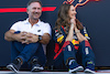 GP STATI UNITI, (L to R): Christian Horner (GBR) Red Bull Racing Team Principal with Drew Barrymore (USA) Actress.
19.10.2023. Formula 1 World Championship, Rd 19, United States Grand Prix, Austin, Texas, USA, Preparation Day.
- www.xpbimages.com, EMail: requests@xpbimages.com © Copyright: Bearne / XPB Images