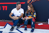 GP STATI UNITI, (L to R): Christian Horner (GBR) Red Bull Racing Team Principal with Drew Barrymore (USA) Actress.
19.10.2023. Formula 1 World Championship, Rd 19, United States Grand Prix, Austin, Texas, USA, Preparation Day.
- www.xpbimages.com, EMail: requests@xpbimages.com © Copyright: Bearne / XPB Images