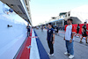 GP STATI UNITI, (L to R): Yuki Tsunoda (JPN) AlphaTauri plays basketball with Pierre Gasly (FRA) Alpine F1 Team 
19.10.2023. Formula 1 World Championship, Rd 19, United States Grand Prix, Austin, Texas, USA, Preparation Day.
- www.xpbimages.com, EMail: requests@xpbimages.com © Copyright: Moy / XPB Images