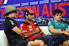 GP STATI UNITI, (L to R): Valtteri Bottas (FIN) Alfa Romeo F1 Team; Carlos Sainz Jr (ESP) Ferrari; e Lance Stroll (CDN) Aston Martin F1 Team, in the FIA Press Conference.
19.10.2023. Formula 1 World Championship, Rd 19, United States Grand Prix, Austin, Texas, USA, Preparation Day.
- www.xpbimages.com, EMail: requests@xpbimages.com © Copyright: Bearne / XPB Images