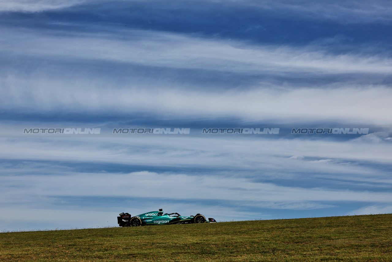 GP STATI UNITI, Lance Stroll (CDN) Aston Martin F1 Team AMR23.

21.10.2023. Formula 1 World Championship, Rd 19, United States Grand Prix, Austin, Texas, USA, Sprint Day.

 - www.xpbimages.com, EMail: requests@xpbimages.com © Copyright: Coates / XPB Images
