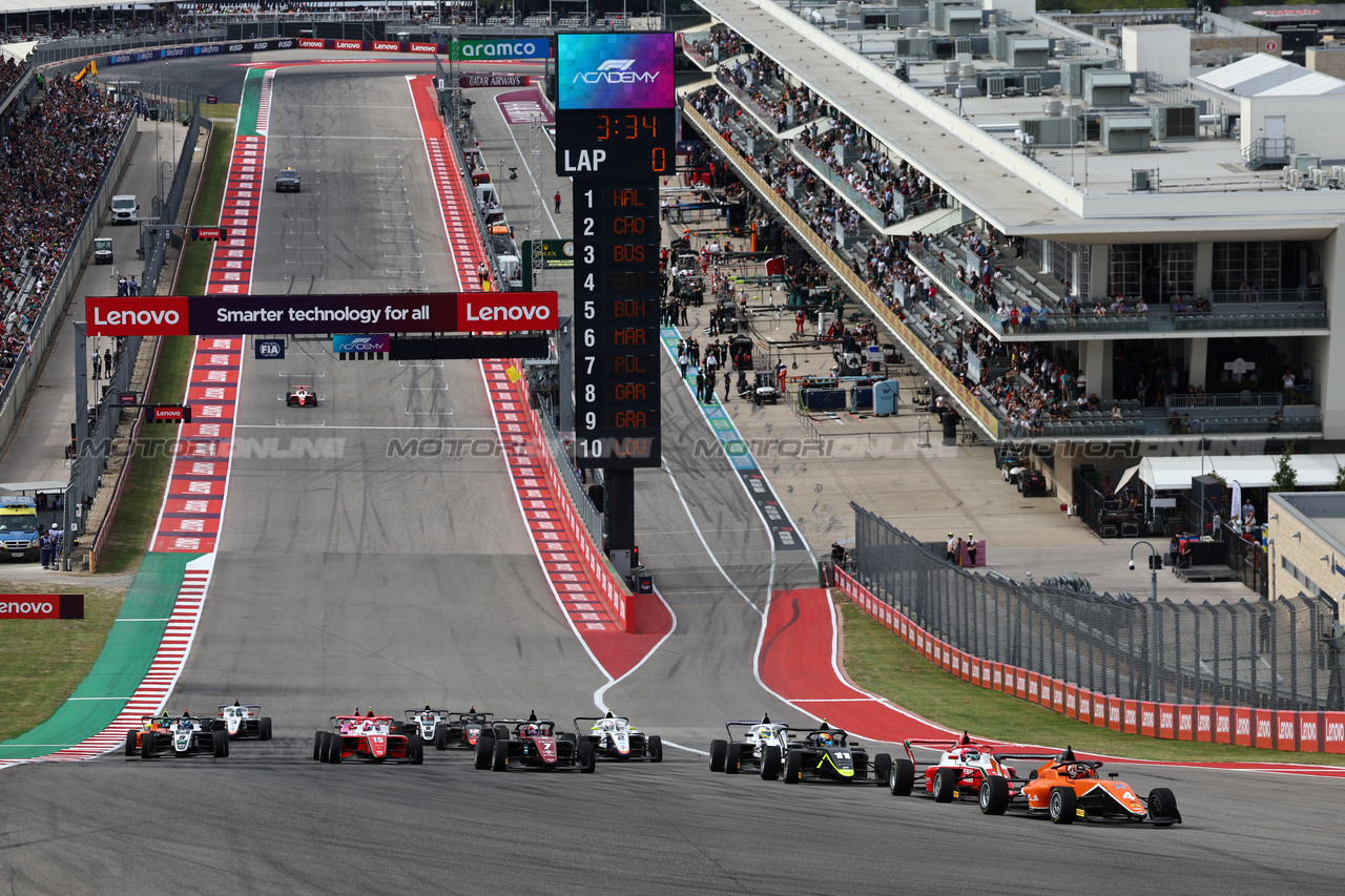 GP STATI UNITI, Hamda Al Qubaisi (UAE) MP Motorsport davanti a at the partenza of the race.

21.10.2023. F1 Academy, Rd 7, Gara 2, United States Grand Prix, Austin, Texas, USA, Sprint Day.

- www.xpbimages.com, EMail: requests@xpbimages.com © Copyright: Batchelor / XPB Images