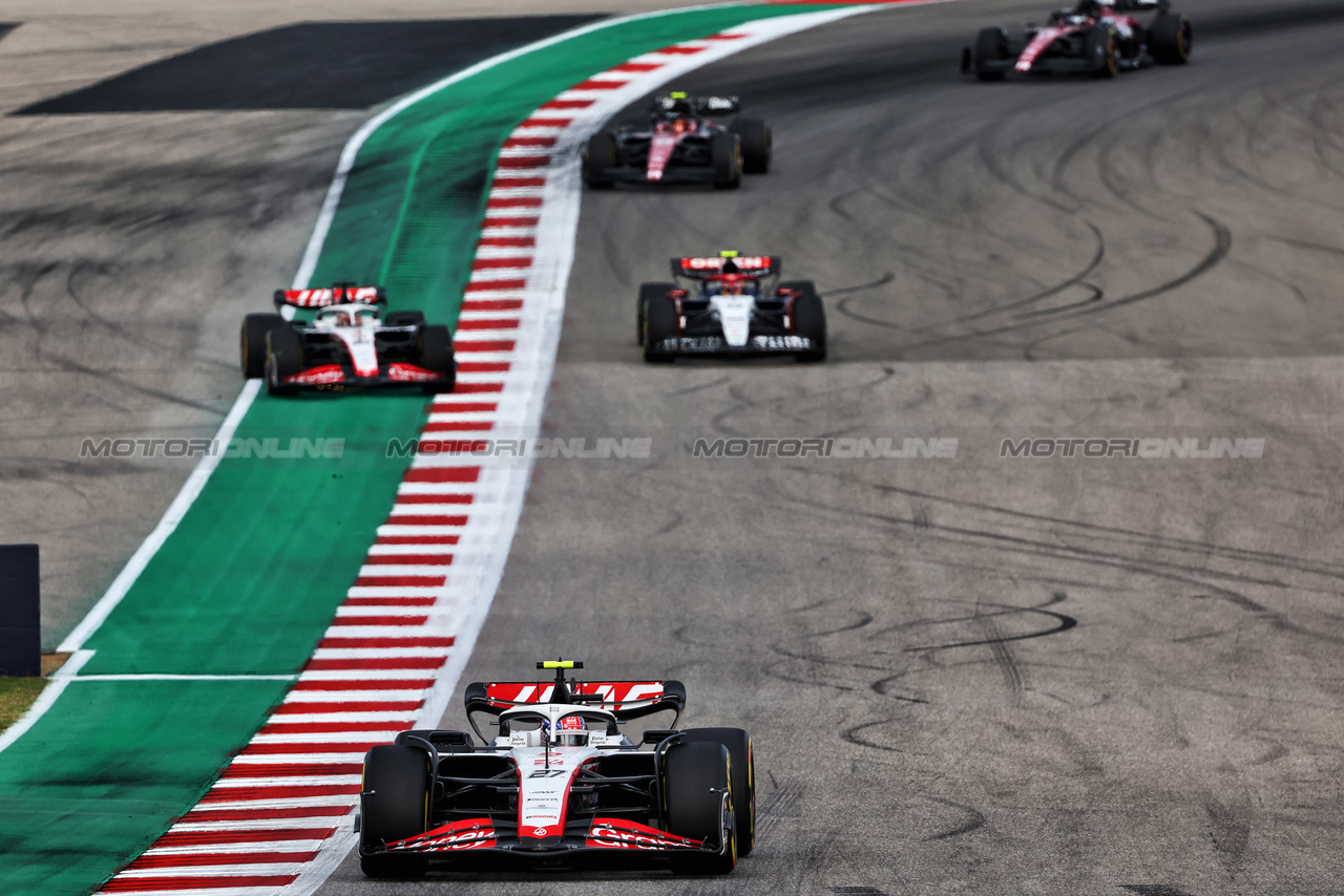 GP STATI UNITI, Nico Hulkenberg (GER) Haas VF-23.

21.10.2023. Formula 1 World Championship, Rd 19, United States Grand Prix, Austin, Texas, USA, Sprint Day.

- www.xpbimages.com, EMail: requests@xpbimages.com © Copyright: Batchelor / XPB Images