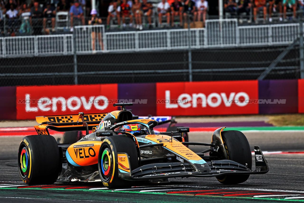 GP STATI UNITI, Oscar Piastri (AUS) McLaren MCL60.

21.10.2023. Formula 1 World Championship, Rd 19, United States Grand Prix, Austin, Texas, USA, Sprint Day.

- www.xpbimages.com, EMail: requests@xpbimages.com © Copyright: Batchelor / XPB Images