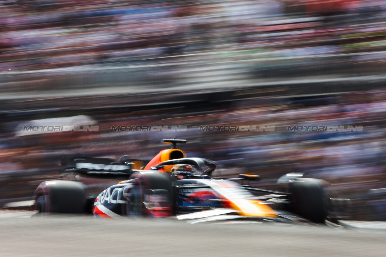 GP STATI UNITI, Max Verstappen (NLD) Red Bull Racing RB19.

21.10.2023. Formula 1 World Championship, Rd 19, United States Grand Prix, Austin, Texas, USA, Sprint Day.

- www.xpbimages.com, EMail: requests@xpbimages.com © Copyright: Bearne / XPB Images