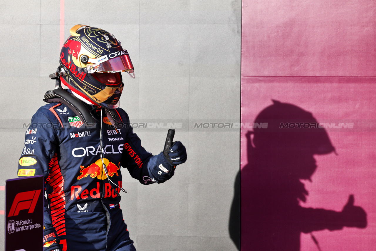 GP STATI UNITI, Sprint winner Max Verstappen (NLD) Red Bull Racing celebrates in parc ferme.

21.10.2023. Formula 1 World Championship, Rd 19, United States Grand Prix, Austin, Texas, USA, Sprint Day.

- www.xpbimages.com, EMail: requests@xpbimages.com © Copyright: Batchelor / XPB Images