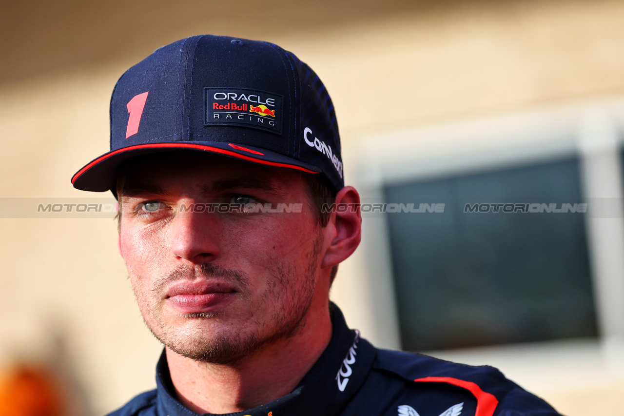 GP STATI UNITI, Winner Max Verstappen (NLD) Red Bull Racing in Sprint parc ferme.

21.10.2023. Formula 1 World Championship, Rd 19, United States Grand Prix, Austin, Texas, USA, Sprint Day.

- www.xpbimages.com, EMail: requests@xpbimages.com © Copyright: Batchelor / XPB Images