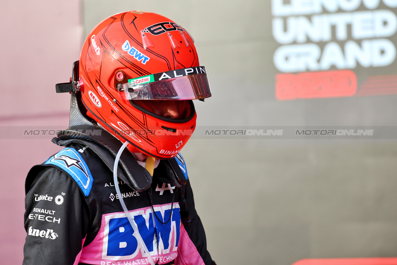 GP STATI UNITI, Esteban Ocon (FRA) Alpine F1 Team in Sprint parc ferme.

21.10.2023. Formula 1 World Championship, Rd 19, United States Grand Prix, Austin, Texas, USA, Sprint Day.

- www.xpbimages.com, EMail: requests@xpbimages.com © Copyright: Batchelor / XPB Images
