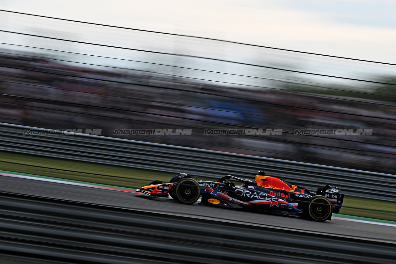 GP STATI UNITI, Max Verstappen (NLD) Red Bull Racing RB19.

21.10.2023. Formula 1 World Championship, Rd 19, United States Grand Prix, Austin, Texas, USA, Sprint Day.

- www.xpbimages.com, EMail: requests@xpbimages.com © Copyright: Price / XPB Images