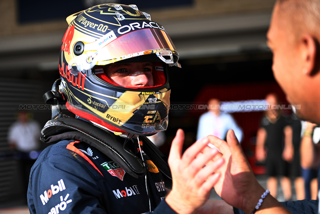 GP STATI UNITI, Winner Max Verstappen (NLD) Red Bull Racing celebrates in Sprint parc ferme.

21.10.2023. Formula 1 World Championship, Rd 19, United States Grand Prix, Austin, Texas, USA, Sprint Day.

- www.xpbimages.com, EMail: requests@xpbimages.com © Copyright: Price / XPB Images