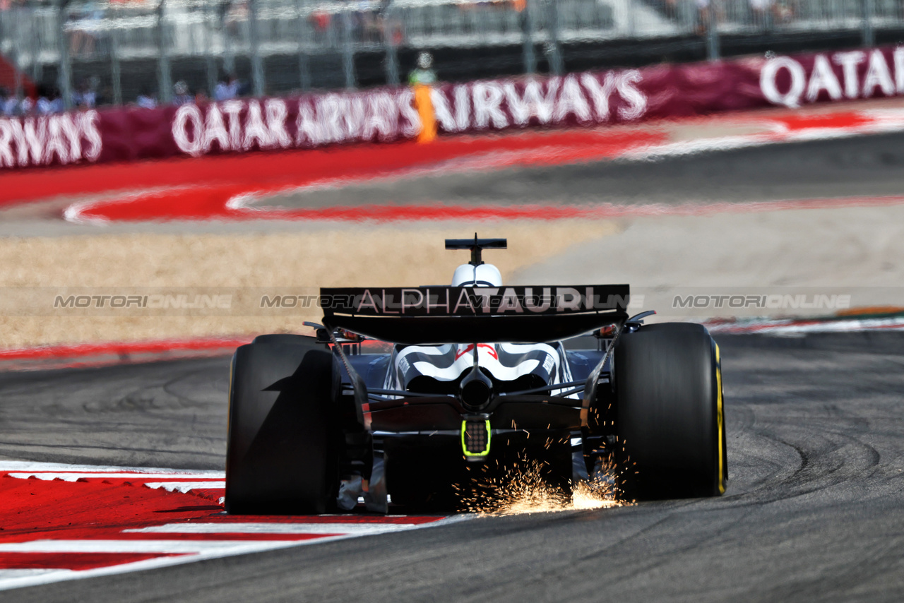GP STATI UNITI, Daniel Ricciardo (AUS) AlphaTauri AT04 sends sparks flying.

21.10.2023. Formula 1 World Championship, Rd 19, United States Grand Prix, Austin, Texas, USA, Sprint Day.

 - www.xpbimages.com, EMail: requests@xpbimages.com © Copyright: Coates / XPB Images