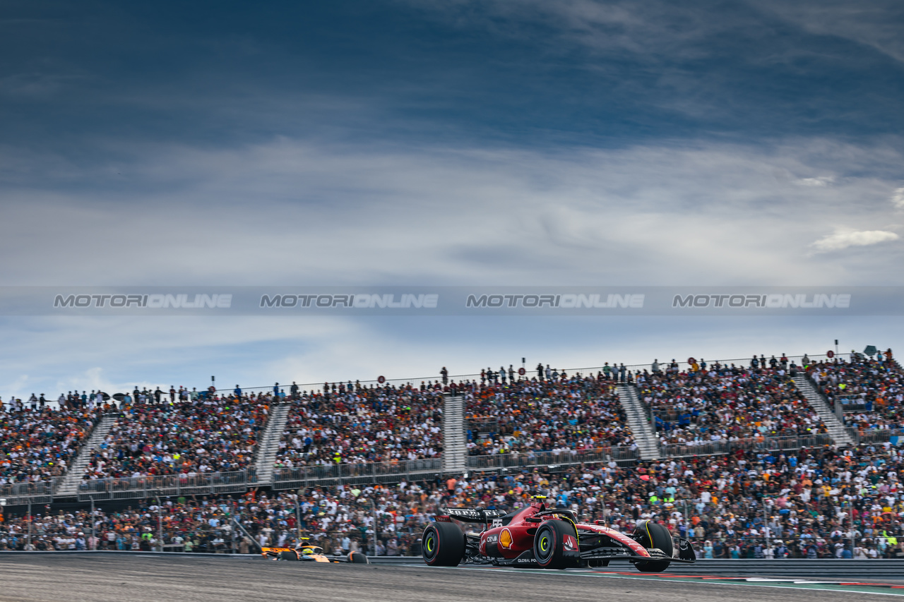 GP STATI UNITI, Carlos Sainz Jr (ESP) Ferrari SF-23.

21.10.2023. Formula 1 World Championship, Rd 19, United States Grand Prix, Austin, Texas, USA, Sprint Day.

- www.xpbimages.com, EMail: requests@xpbimages.com © Copyright: Bearne / XPB Images