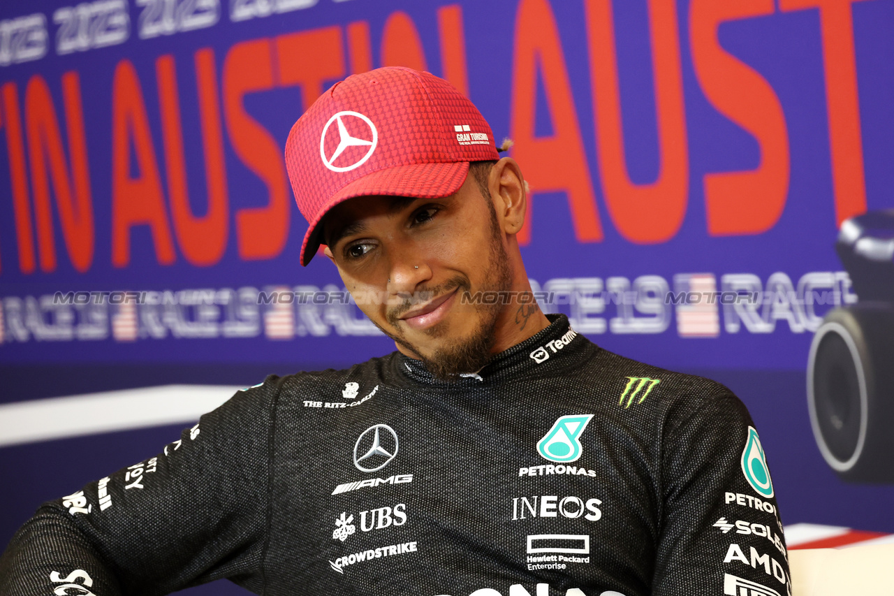 GP STATI UNITI, Lewis Hamilton (GBR) Mercedes AMG F1 in the post Sprint FIA Press Conference.

21.10.2023. Formula 1 World Championship, Rd 19, United States Grand Prix, Austin, Texas, USA, Sprint Day.

- www.xpbimages.com, EMail: requests@xpbimages.com © Copyright: Bearne / XPB Images
