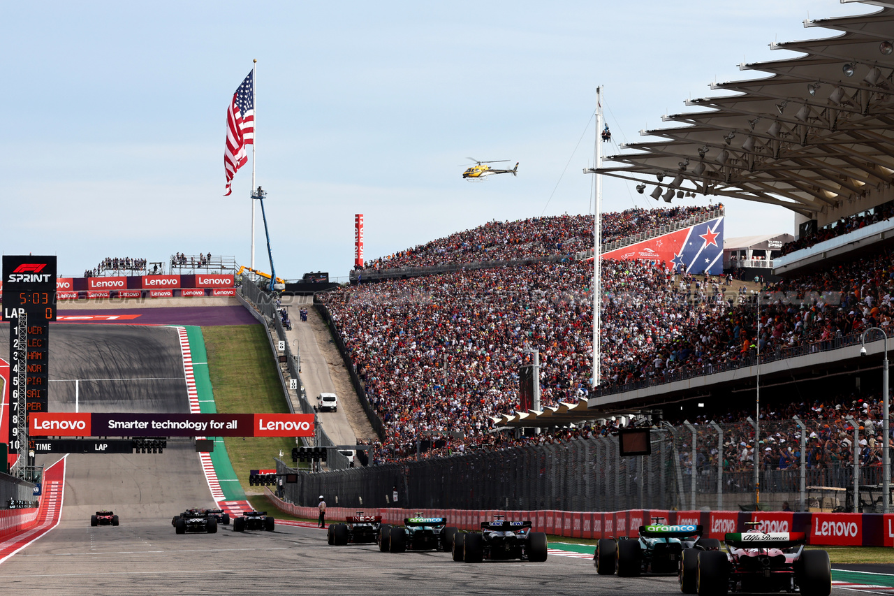GP STATI UNITI, Zhou Guanyu (CHN) Alfa Romeo F1 Team C43.

21.10.2023. Formula 1 World Championship, Rd 19, United States Grand Prix, Austin, Texas, USA, Sprint Day.

- www.xpbimages.com, EMail: requests@xpbimages.com © Copyright: Batchelor / XPB Images