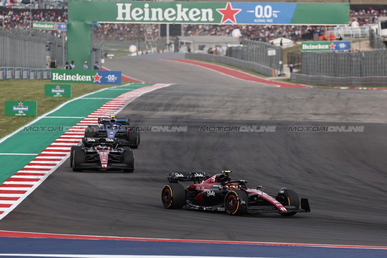 GP STATI UNITI, Zhou Guanyu (CHN) Alfa Romeo F1 Team C43.

21.10.2023. Formula 1 World Championship, Rd 19, United States Grand Prix, Austin, Texas, USA, Sprint Day.

- www.xpbimages.com, EMail: requests@xpbimages.com © Copyright: Moy / XPB Images