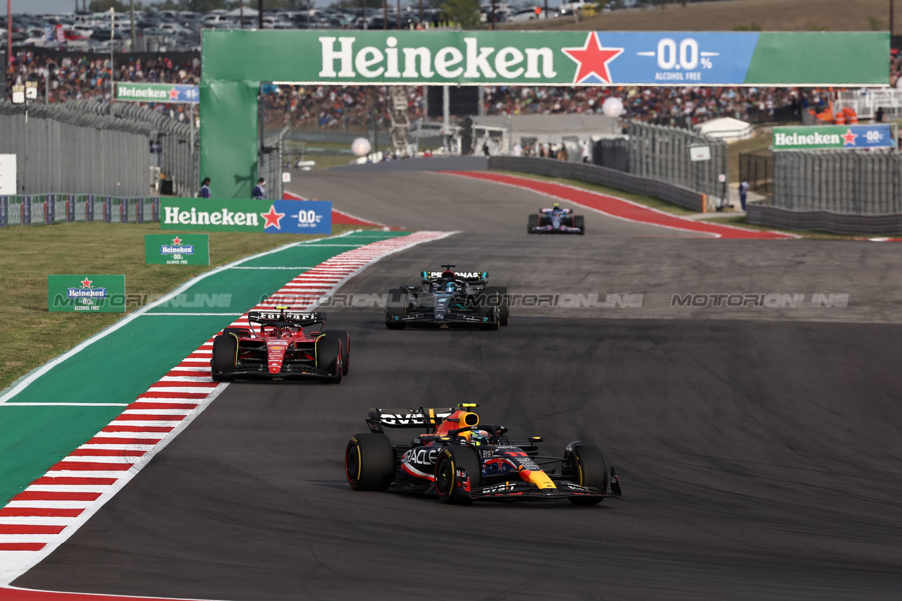GP STATI UNITI, Sergio Perez (MEX) Red Bull Racing RB19.

21.10.2023. Formula 1 World Championship, Rd 19, United States Grand Prix, Austin, Texas, USA, Sprint Day.

- www.xpbimages.com, EMail: requests@xpbimages.com © Copyright: Moy / XPB Images
