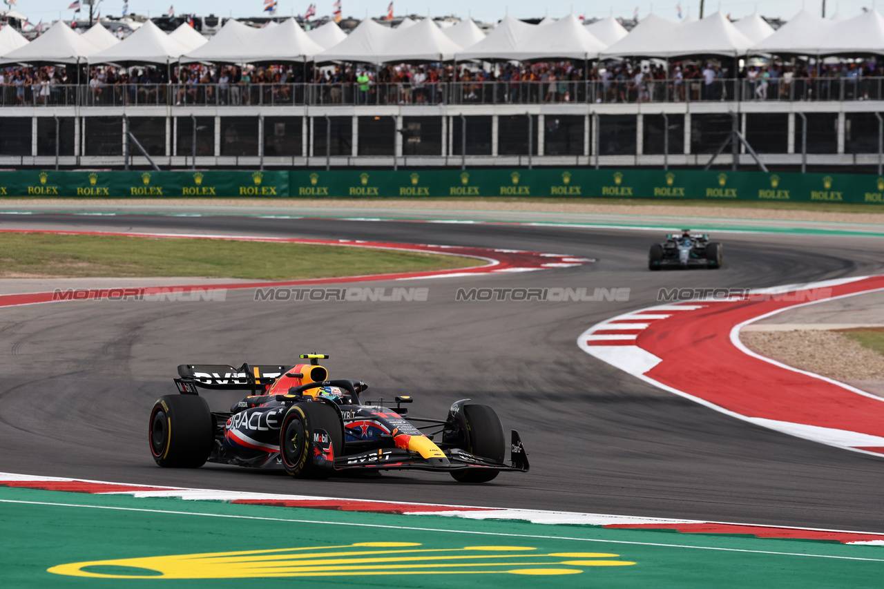 GP STATI UNITI, Sergio Perez (MEX) Red Bull Racing RB19.

21.10.2023. Formula 1 World Championship, Rd 19, United States Grand Prix, Austin, Texas, USA, Sprint Day.

- www.xpbimages.com, EMail: requests@xpbimages.com © Copyright: Moy / XPB Images