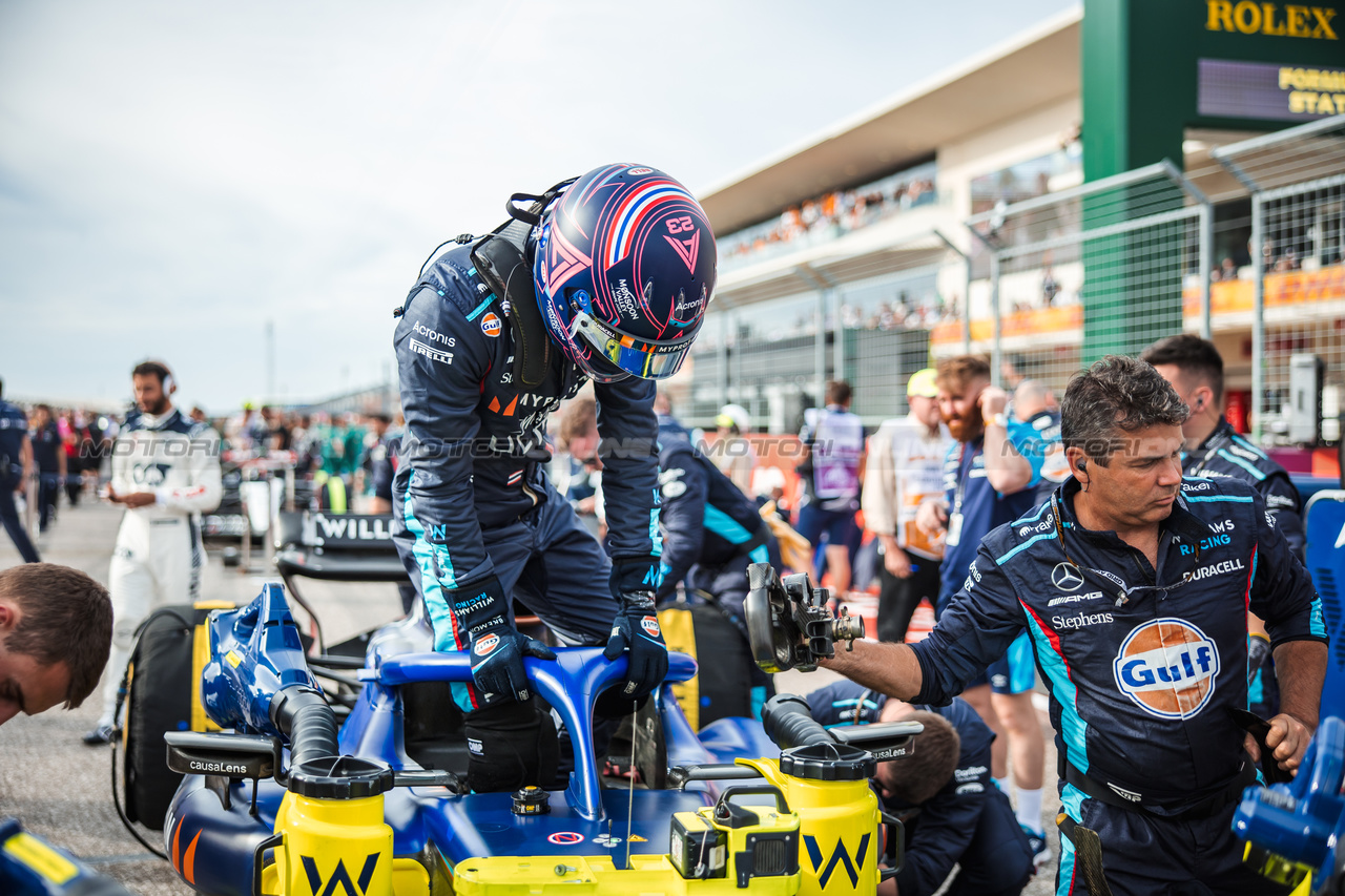 GP STATI UNITI, Alexander Albon (THA) Williams Racing FW45 on the grid.

21.10.2023. Formula 1 World Championship, Rd 19, United States Grand Prix, Austin, Texas, USA, Sprint Day.

- www.xpbimages.com, EMail: requests@xpbimages.com © Copyright: Bearne / XPB Images