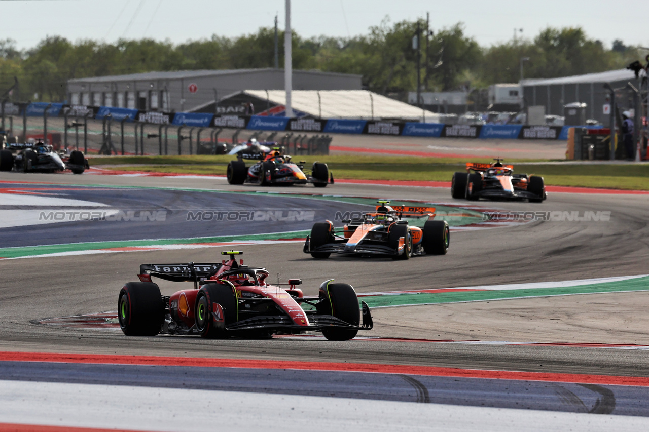 GP STATI UNITI, Carlos Sainz Jr (ESP) Ferrari SF-23.

21.10.2023. Formula 1 World Championship, Rd 19, United States Grand Prix, Austin, Texas, USA, Sprint Day.

 - www.xpbimages.com, EMail: requests@xpbimages.com © Copyright: Rew / XPB Images