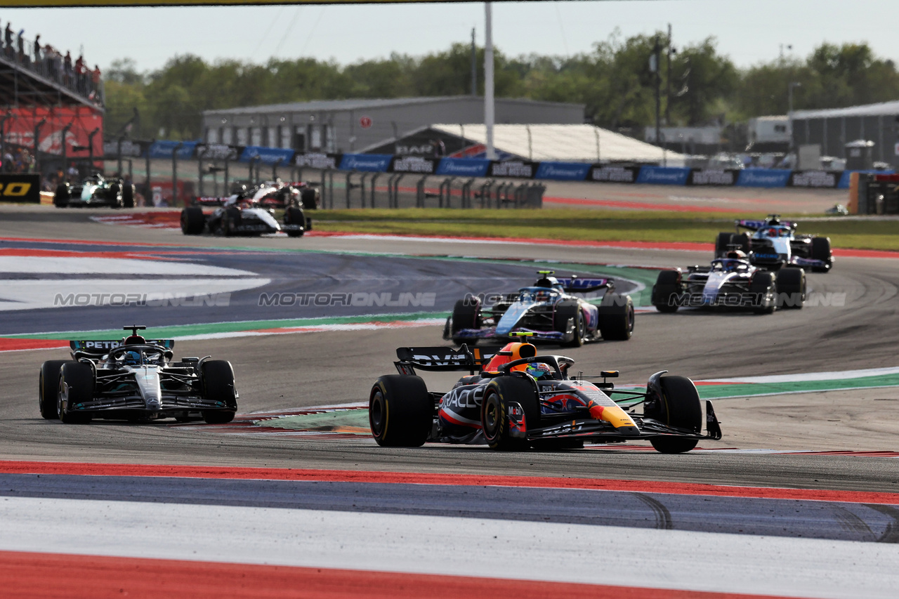 GP STATI UNITI, Sergio Perez (MEX) Red Bull Racing RB19.

21.10.2023. Formula 1 World Championship, Rd 19, United States Grand Prix, Austin, Texas, USA, Sprint Day.

 - www.xpbimages.com, EMail: requests@xpbimages.com © Copyright: Rew / XPB Images