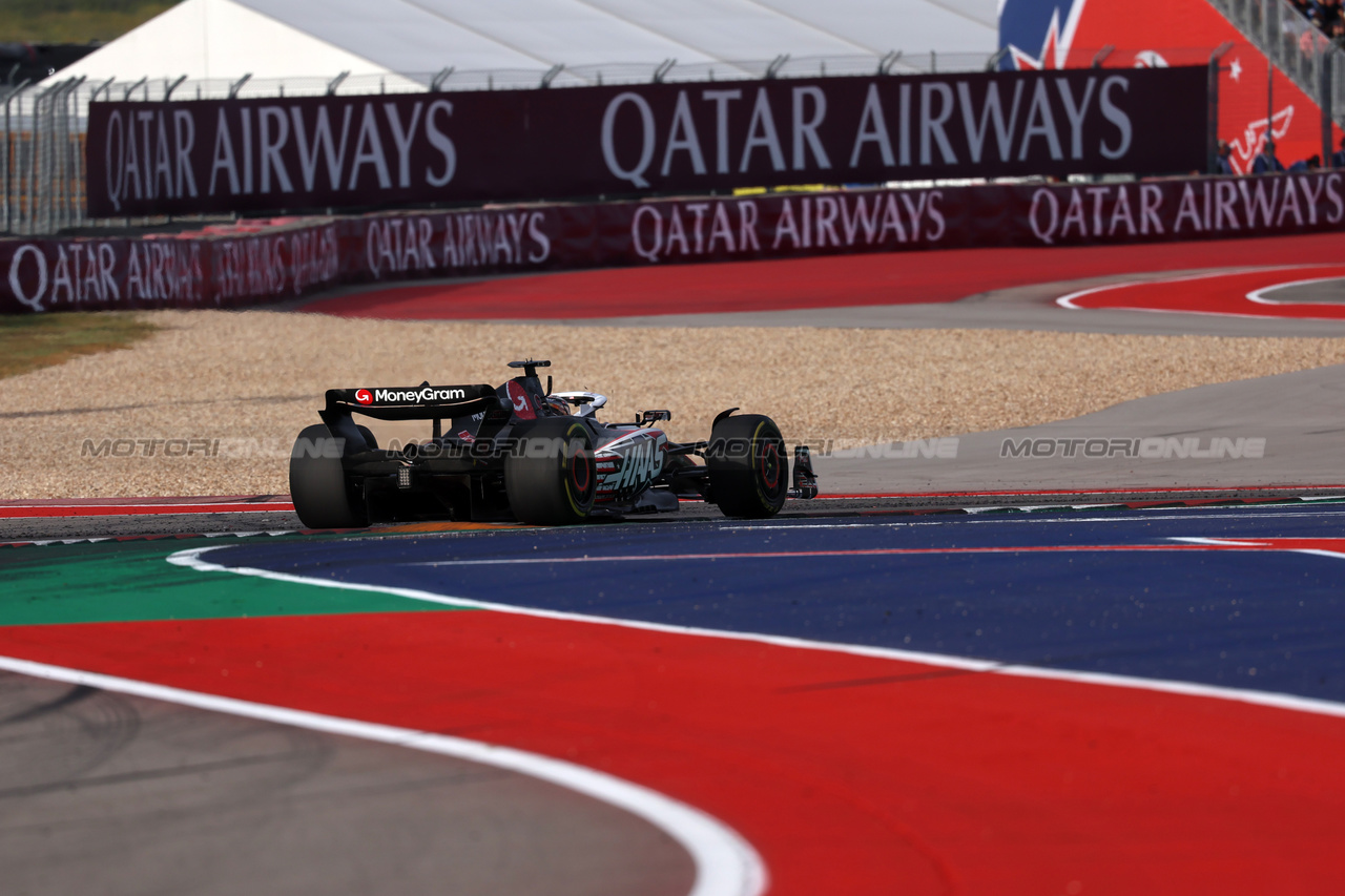 GP STATI UNITI, Kevin Magnussen (DEN) Haas VF-23.

21.10.2023. Formula 1 World Championship, Rd 19, United States Grand Prix, Austin, Texas, USA, Sprint Day.

 - www.xpbimages.com, EMail: requests@xpbimages.com © Copyright: Rew / XPB Images