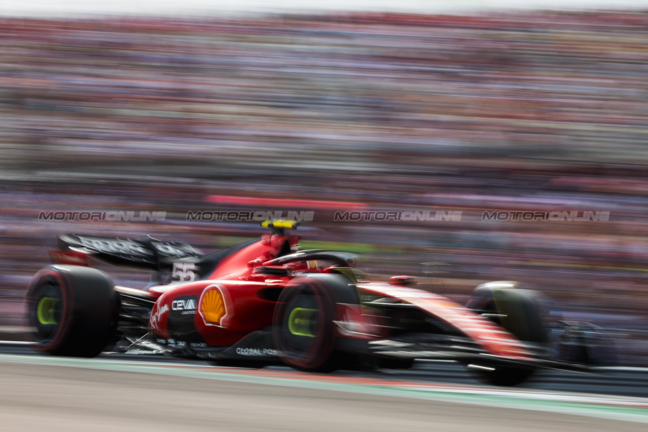 GP STATI UNITI, Carlos Sainz Jr (ESP) Ferrari SF-23.

21.10.2023. Formula 1 World Championship, Rd 19, United States Grand Prix, Austin, Texas, USA, Sprint Day.

- www.xpbimages.com, EMail: requests@xpbimages.com © Copyright: Bearne / XPB Images