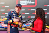 GP STATI UNITI, Winner Max Verstappen (NLD) Red Bull Racing in Sprint parc ferme with Sha'Carri Richardson (USA) Athlete.
21.10.2023. Formula 1 World Championship, Rd 19, United States Grand Prix, Austin, Texas, USA, Sprint Day.
- www.xpbimages.com, EMail: requests@xpbimages.com © Copyright: Batchelor / XPB Images