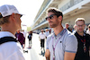 GP STATI UNITI, Romain Grosjean (FRA) with Mick Schumacher (GER) Mercedes AMG F1 Reserve Driver.
21.10.2023. Formula 1 World Championship, Rd 19, United States Grand Prix, Austin, Texas, USA, Sprint Day.
 - www.xpbimages.com, EMail: requests@xpbimages.com © Copyright: Rew / XPB Images