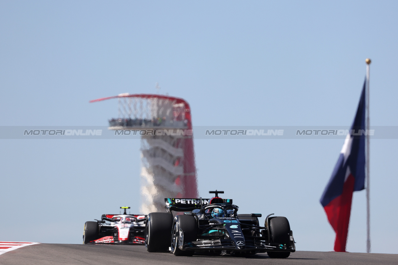 GP STATI UNITI, George Russell (GBR) Mercedes AMG F1 W14.

20.10.2023. Formula 1 World Championship, Rd 19, United States Grand Prix, Austin, Texas, USA, Qualifiche Day

- www.xpbimages.com, EMail: requests@xpbimages.com © Copyright: Bearne / XPB Images