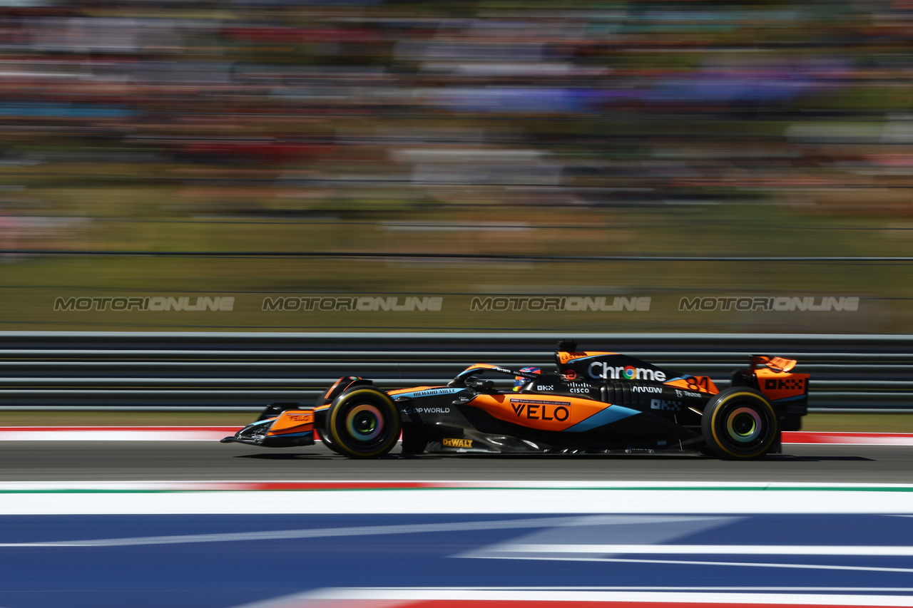 GP STATI UNITI, Oscar Piastri (AUS) McLaren MCL60.

20.10.2023. Formula 1 World Championship, Rd 19, United States Grand Prix, Austin, Texas, USA, Qualifiche Day

 - www.xpbimages.com, EMail: requests@xpbimages.com © Copyright: Coates / XPB Images