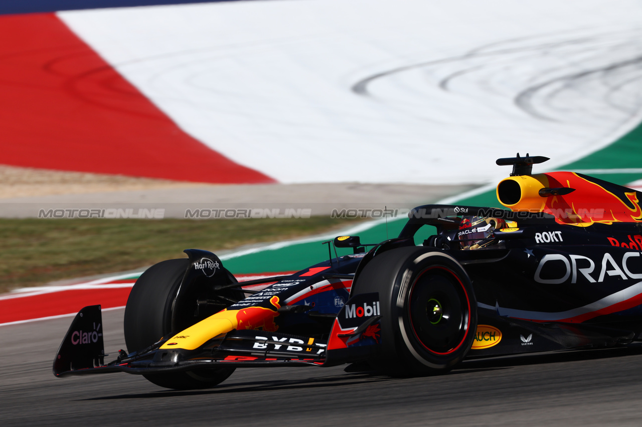 GP STATI UNITI, Max Verstappen (NLD) Red Bull Racing RB19.

20.10.2023. Formula 1 World Championship, Rd 19, United States Grand Prix, Austin, Texas, USA, Qualifiche Day

 - www.xpbimages.com, EMail: requests@xpbimages.com © Copyright: Coates / XPB Images