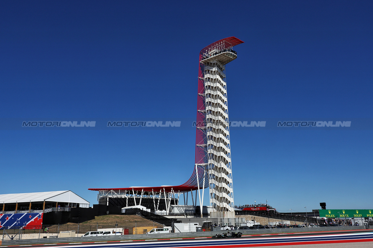 GP STATI UNITI, Lewis Hamilton (GBR) Mercedes AMG F1 W14.

20.10.2023. Formula 1 World Championship, Rd 19, United States Grand Prix, Austin, Texas, USA, Qualifiche Day

- www.xpbimages.com, EMail: requests@xpbimages.com © Copyright: Moy / XPB Images