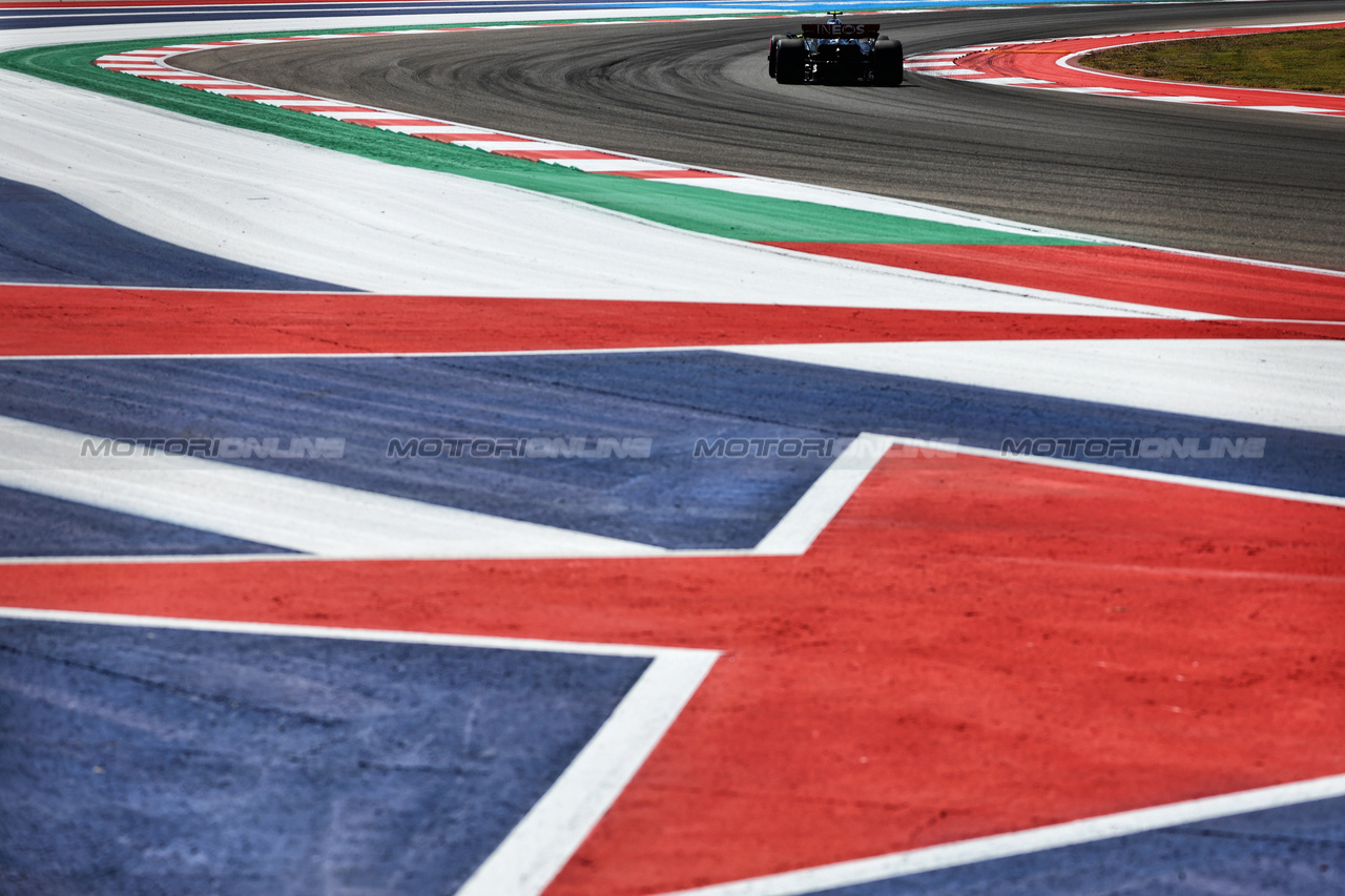 GP STATI UNITI, Lewis Hamilton (GBR) Mercedes AMG F1 W14.

20.10.2023. Formula 1 World Championship, Rd 19, United States Grand Prix, Austin, Texas, USA, Qualifiche Day

 - www.xpbimages.com, EMail: requests@xpbimages.com © Copyright: Coates / XPB Images