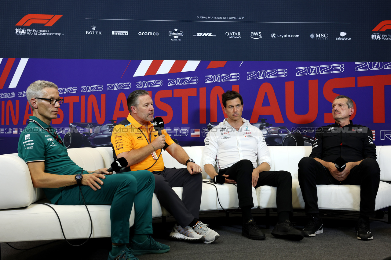 GP STATI UNITI, (L to R): Mike Krack (LUX) Aston Martin F1 Team, Team Principal; Zak Brown (USA) McLaren Executive Director; Toto Wolff (GER) Mercedes AMG F1 Shareholder e Executive Director; e Guenther Steiner (ITA) Haas F1 Team Prinicipal in the FIA Press Conference.

20.10.2023. Formula 1 World Championship, Rd 19, United States Grand Prix, Austin, Texas, USA, Qualifiche Day

- www.xpbimages.com, EMail: requests@xpbimages.com © Copyright: Bearne / XPB Images
